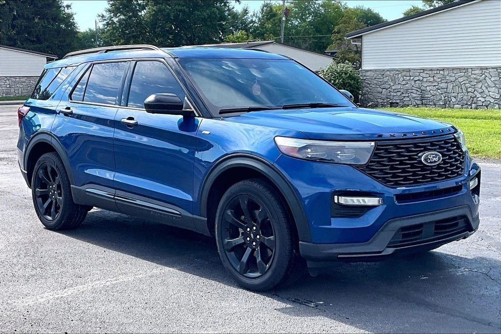Used 2023 Atlas Blue Metallic Ford ST-Line image 1
