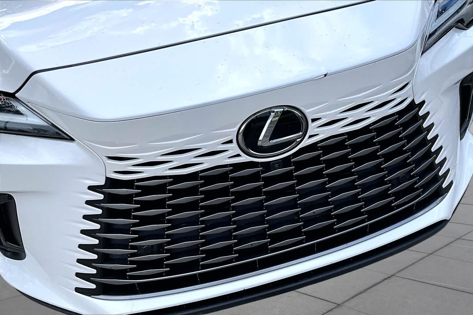 Used 2024 Eminent White Pearl Lexus Premium Plus image 30
