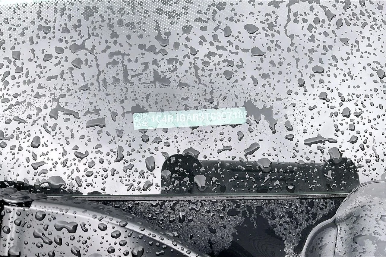 New 2026 Baltic Gray Metallic Clearcoat Jeep Altitude image 35