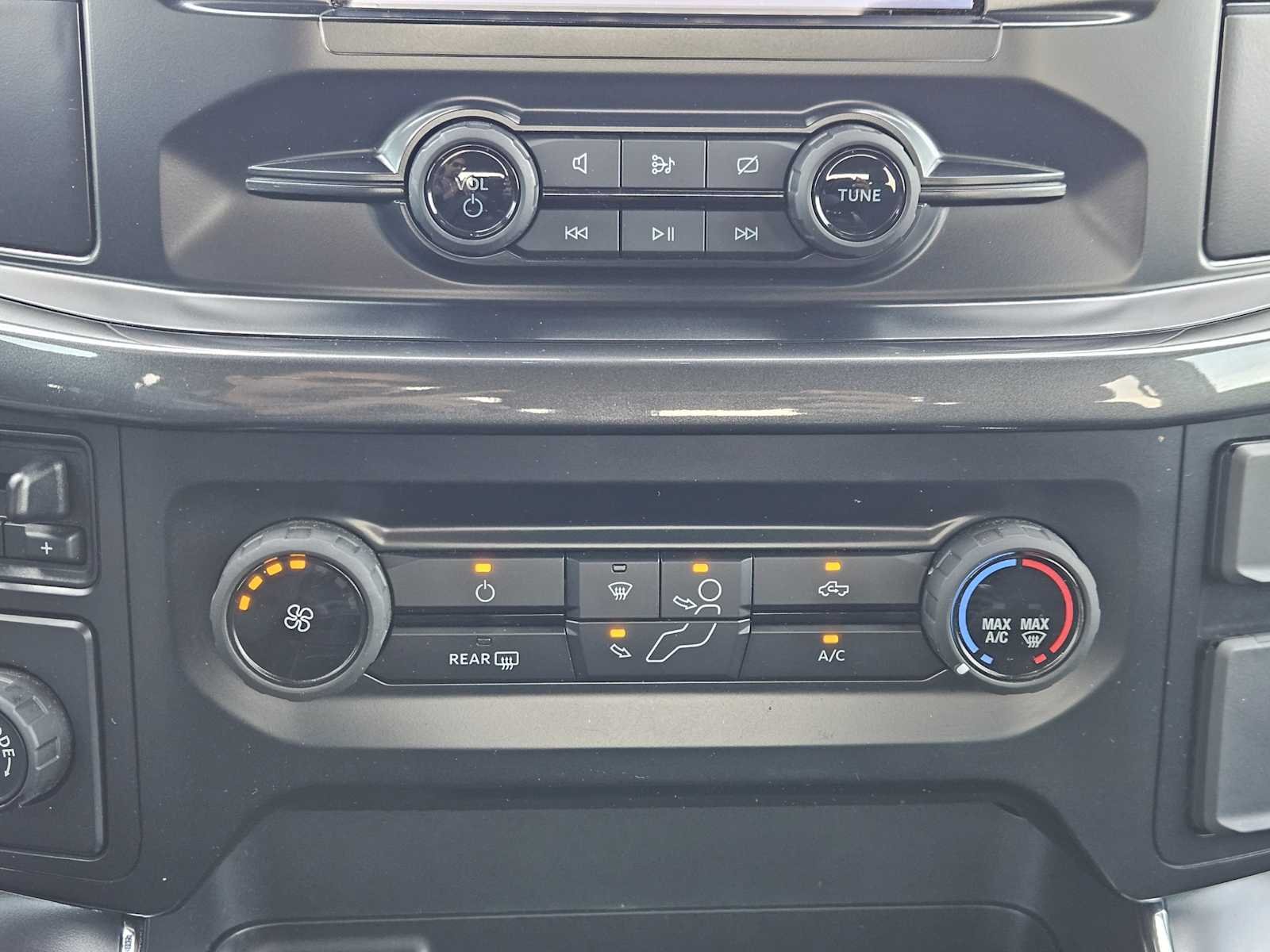 Used 2023 Avalanche Gray Ford XL image 18