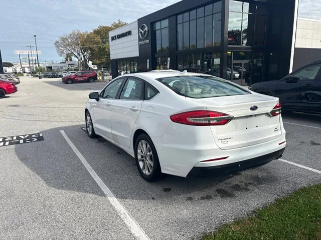 Used 2020 White Ford SE image 8