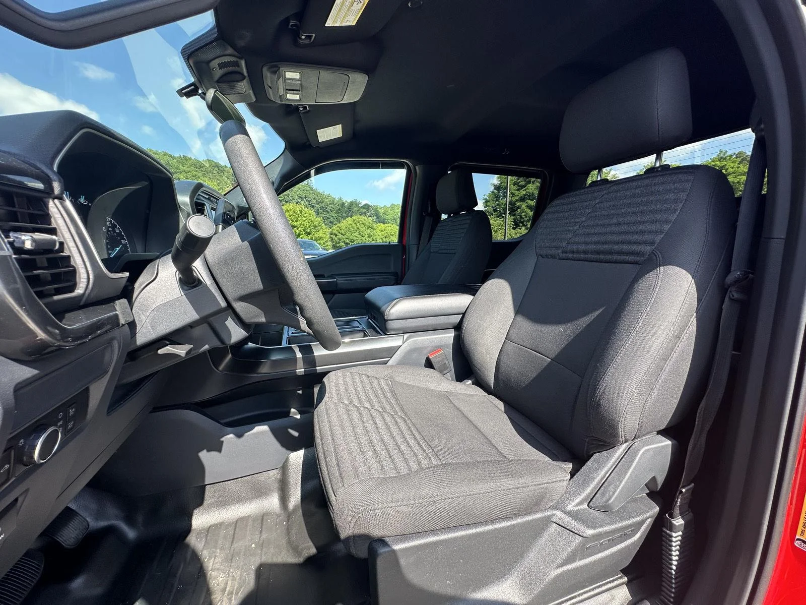 Used 2022 Red FORD  image 9