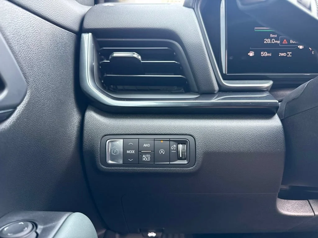 Used 2026 Summit White GMC AT4 image 26