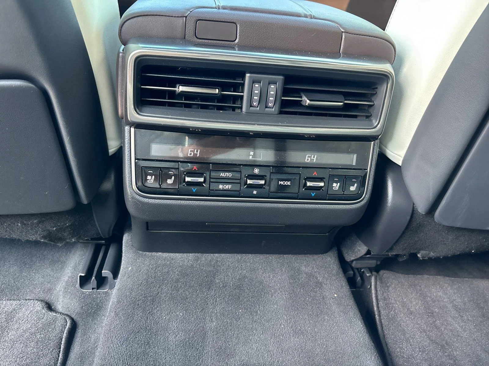Used 2023 Manganese Luster Lexus LX 600 Luxury image 34