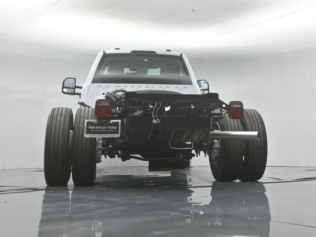 New 2026 Oxford White Ford XL image 38