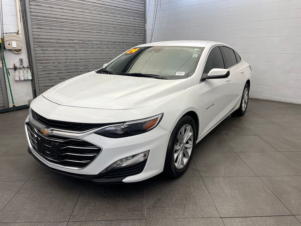 Used 2024 White Chevrolet LT 1LT image 11