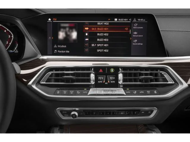 Used 2021 Black Sapphire Metallic BMW M50i image 13