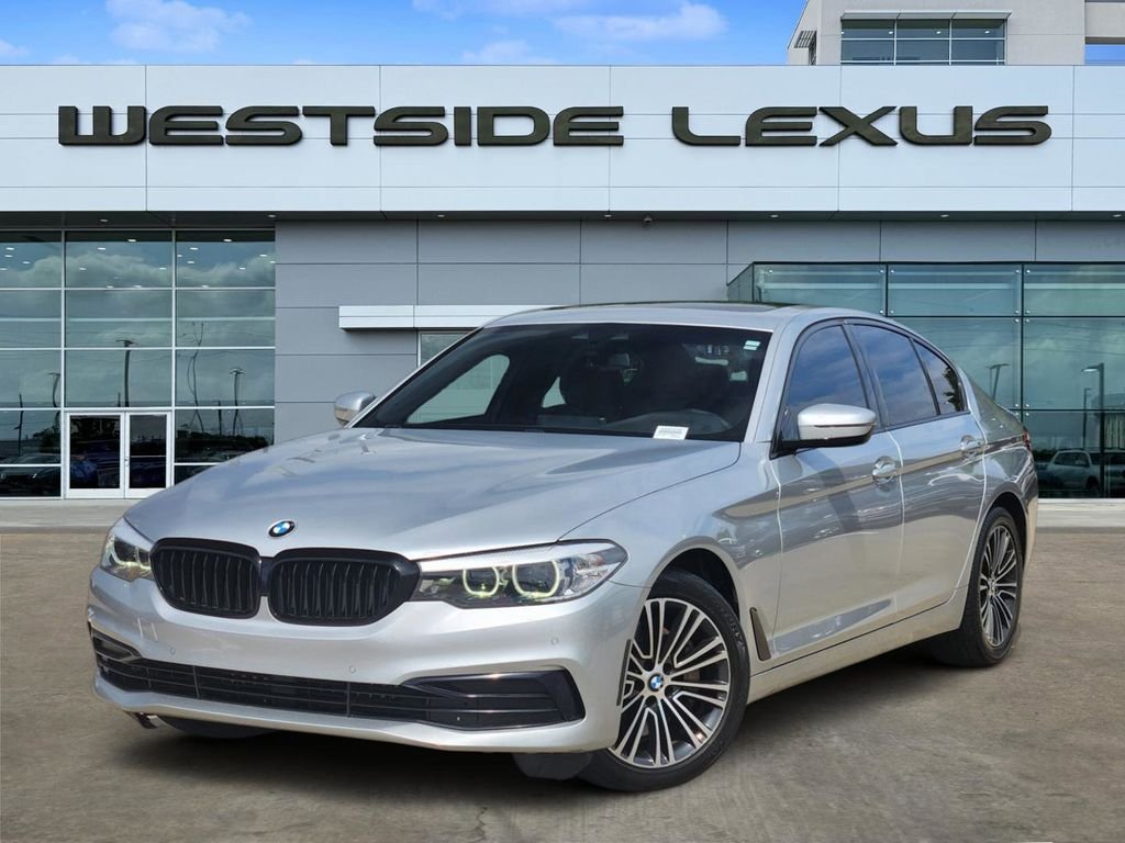 2020 BMW 5 Series 530i xDrive Sedan's photo