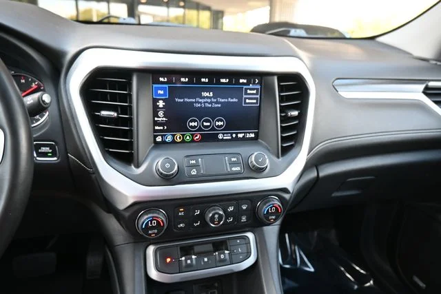 Used 2023 Black GMC SLT image 32
