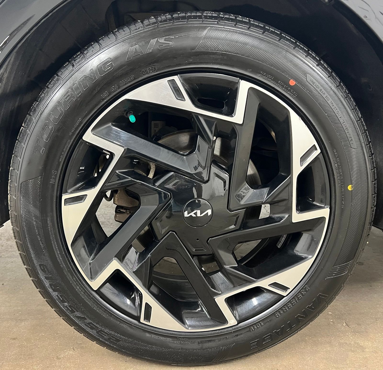 Used 2024 Gray Kia SX-Prestige image 9