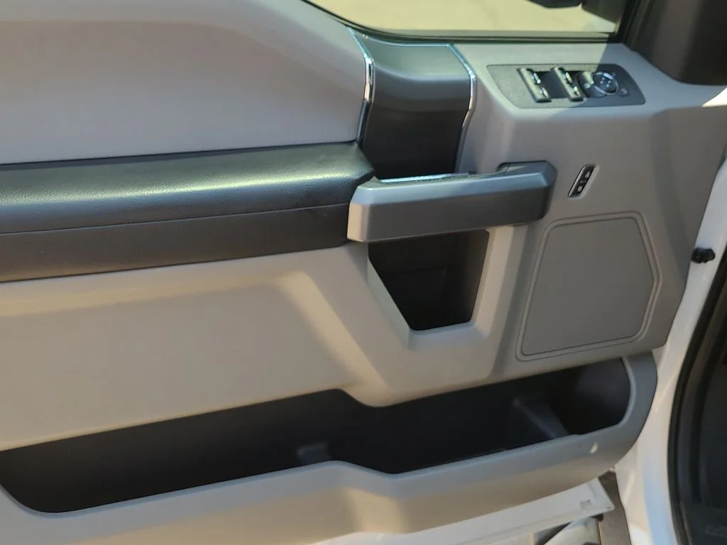 Used 2018 White Ford XLT image 18