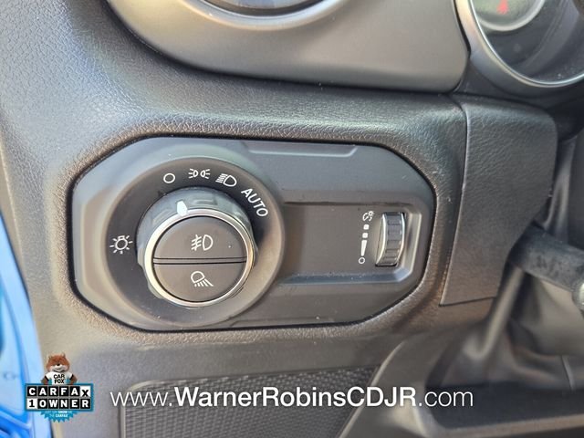 Used 2023 Blue Jeep Sport S image 29