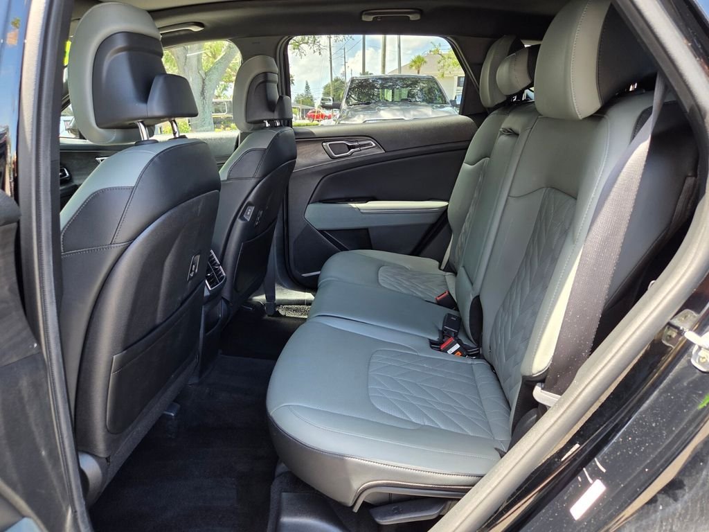 Used 2023 Black Kia X-Line image 15