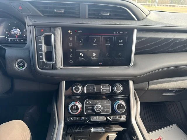 Used 2024 Silver GMC Denali image 19