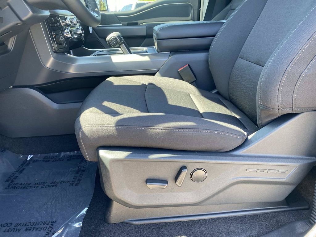 New 2026 Antimatter Blue Metallic Ford XLT image 12