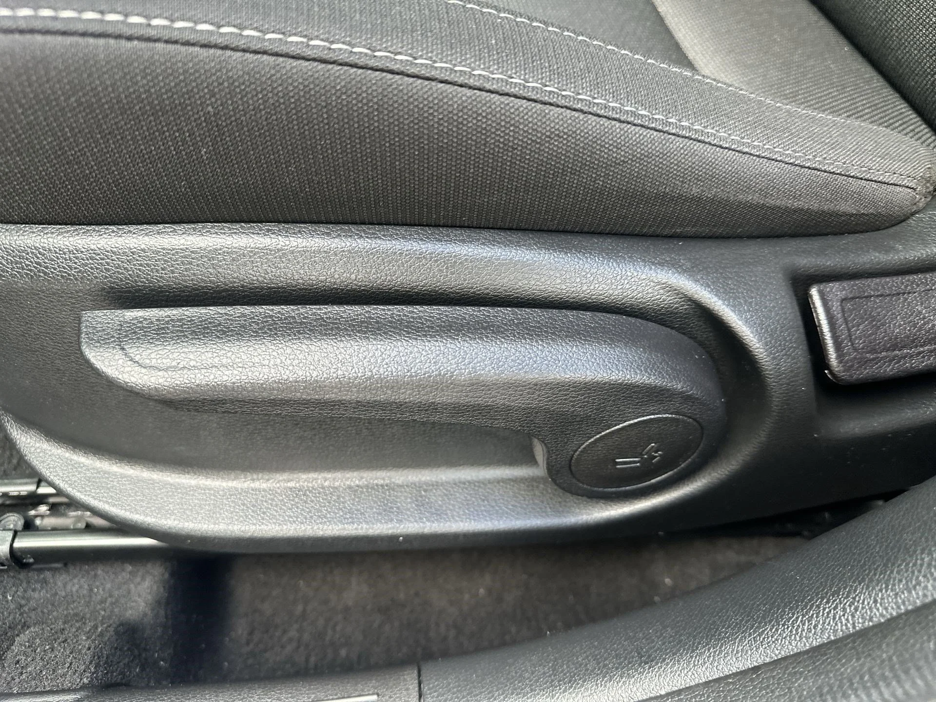 Certified Used 2023 Deep Sea Blue Kia LXS image 14