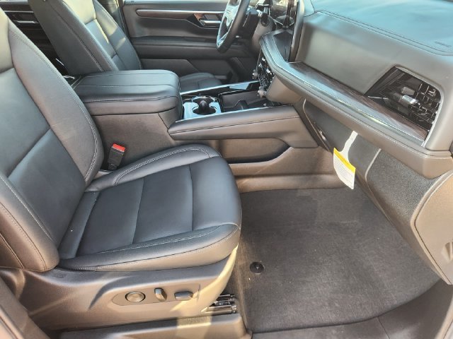 2026 Chevrolet Tahoe LT - Photo 14
