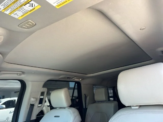 Used 2018 Silver Ford Platinum image 22
