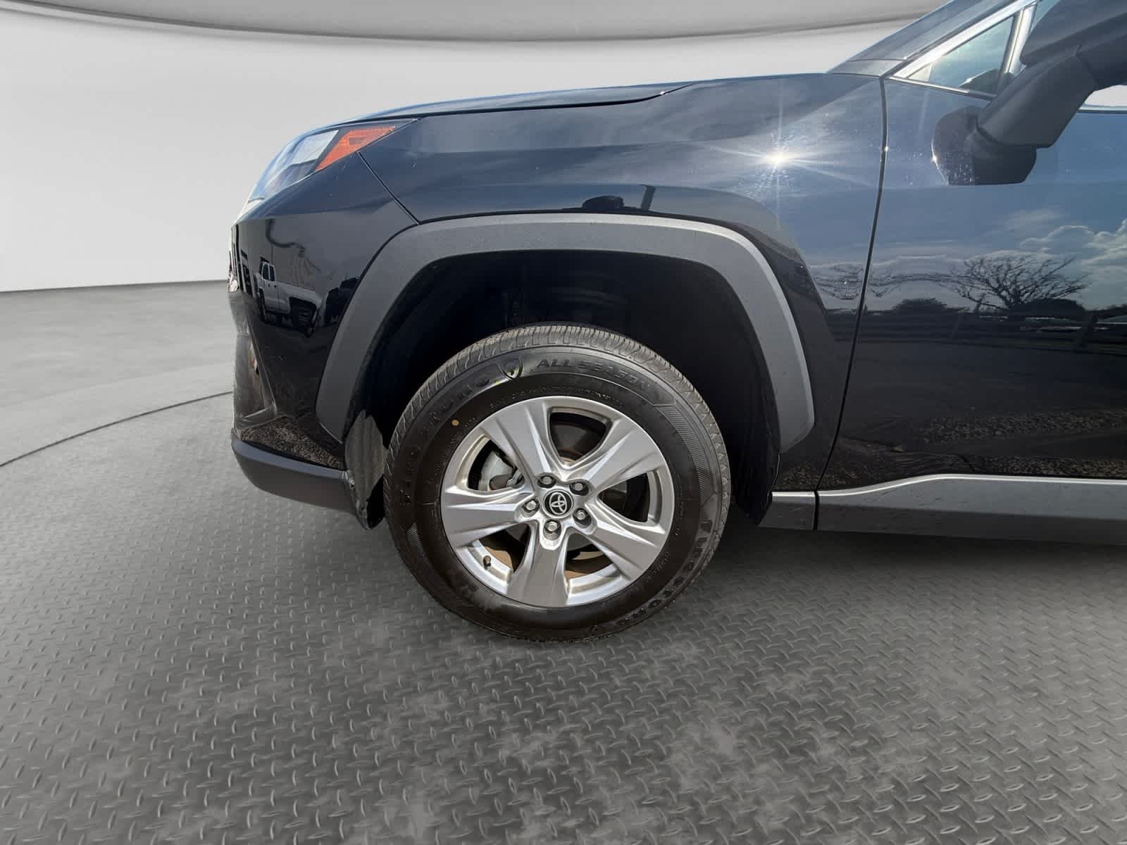 Used 2025 Midnight Black Metallic Toyota XLE image 9