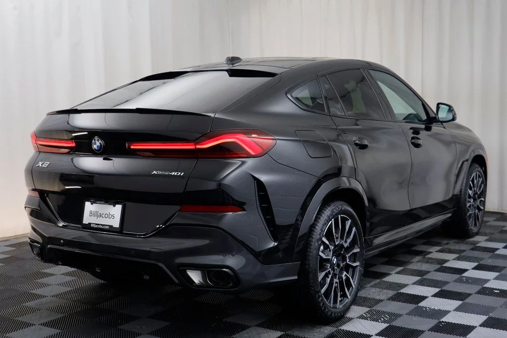 New 2026 Black BMW xDrive40i image 17