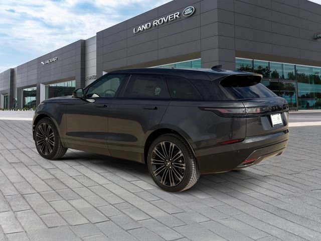 New 2026 Carpathian Grey Land Rover P250 Base image 3
