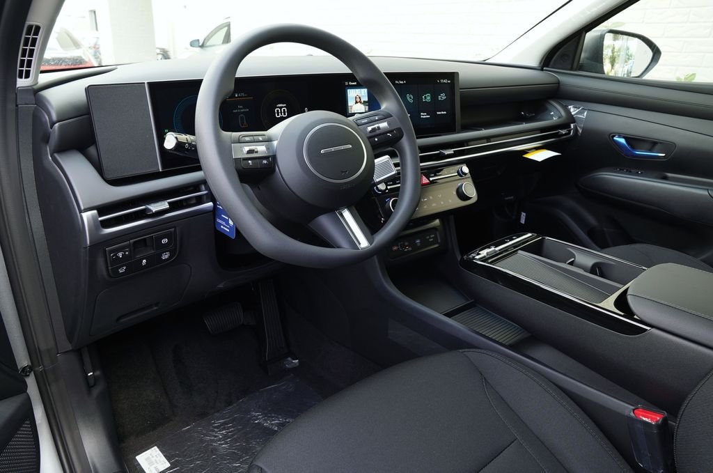 New 2026 Shimmering Silver Hyundai SEL image 27
