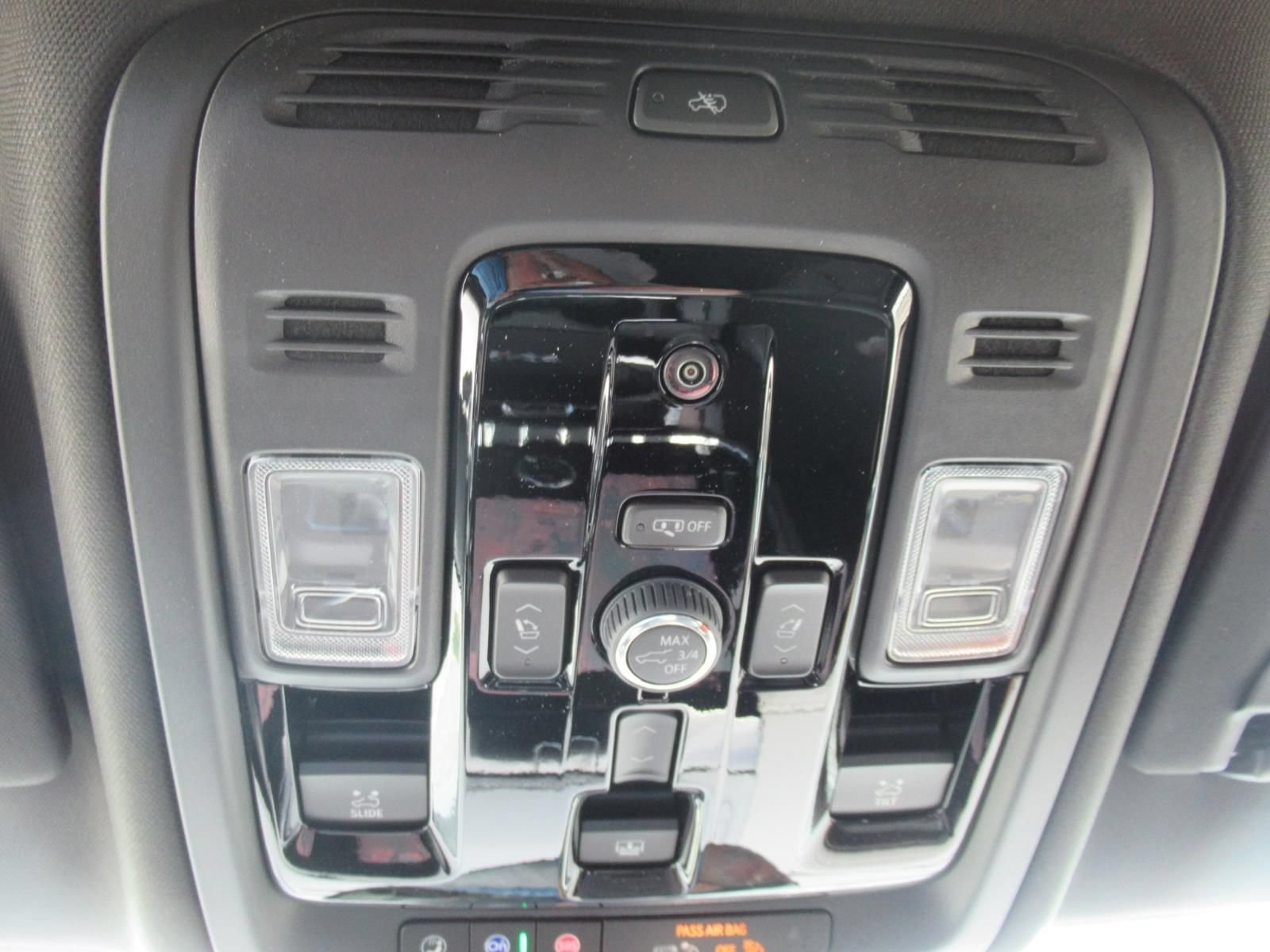 2026 GMC Yukon Denali - Photo 35