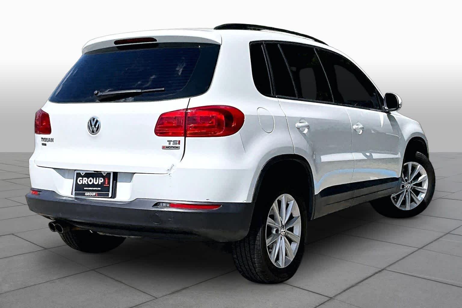 Used 2018 Pure White Volkswagen  image 12