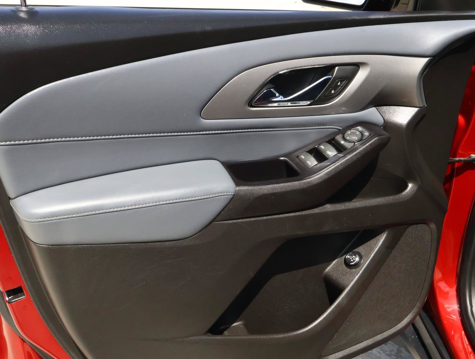 Used 2018 Cajun Red Tintcoat Chevrolet LT image 14