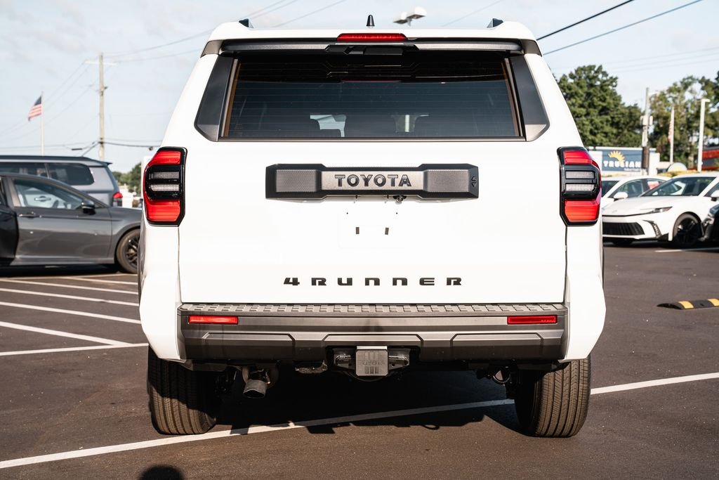 New 2026 Ice Cap Toyota SR5 image 6