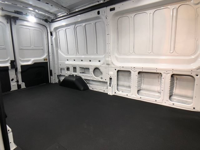 New 2026 Oxford White Ford Cargo Van image 17