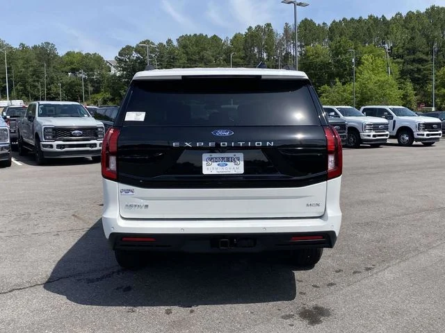 New 2026 Star White Metallic Tri-Coat Ford Active image 4