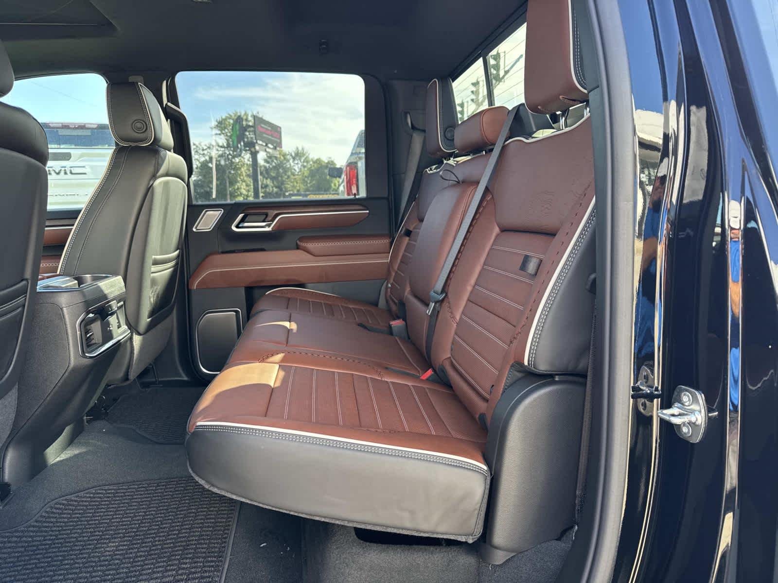 2026 GMC Sierra 2500HD Denali Ultimate - Photo 8