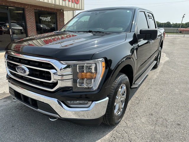 2021 Ford F-150 XLT photo 2