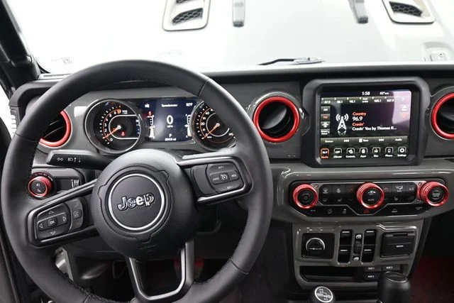 Used 2023 Gray Jeep Sport S image 17