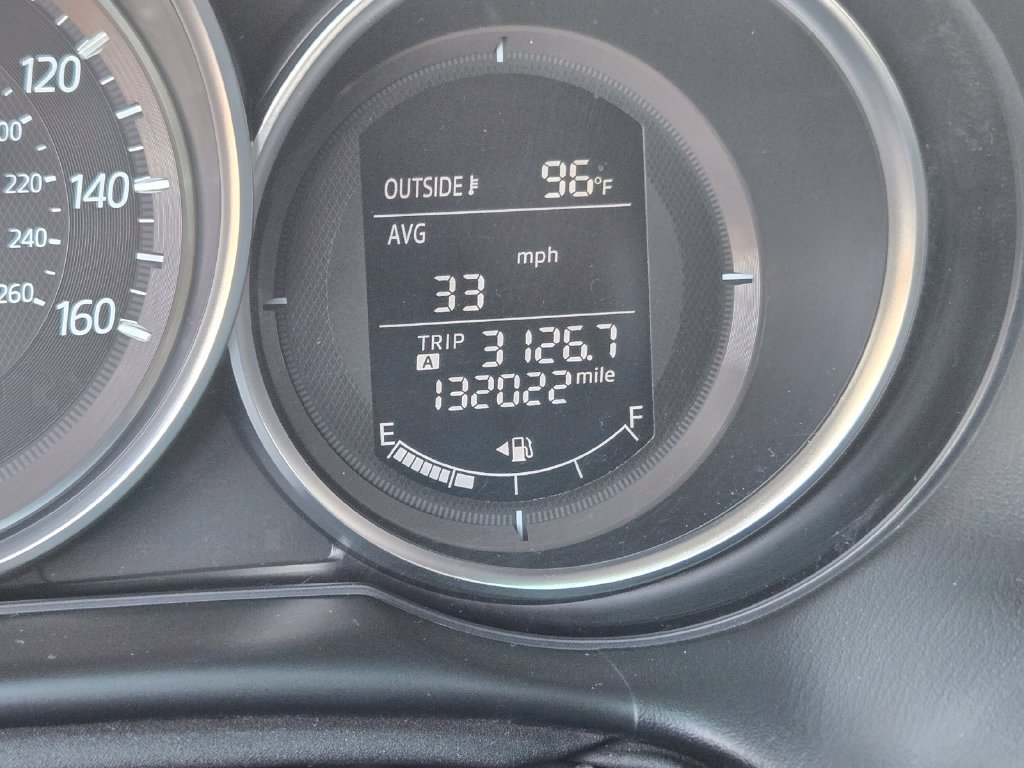 Used 2016 White Mazda Touring image 19