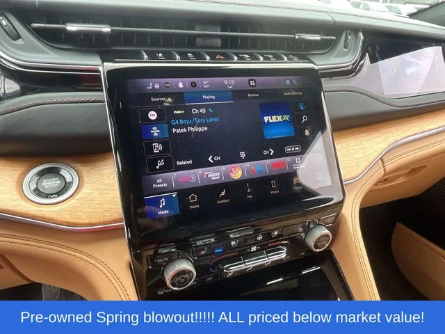 Used 2022 Black Jeep Summit Reserve image 27