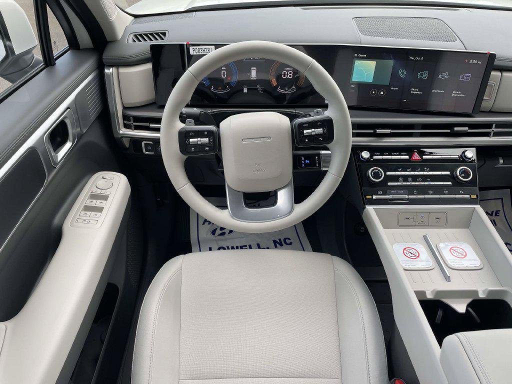 New 2027 White Hyundai SE FWD image 13