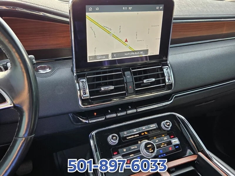 Used 2020 White LINCOLN RESERVE 4X4 image 21