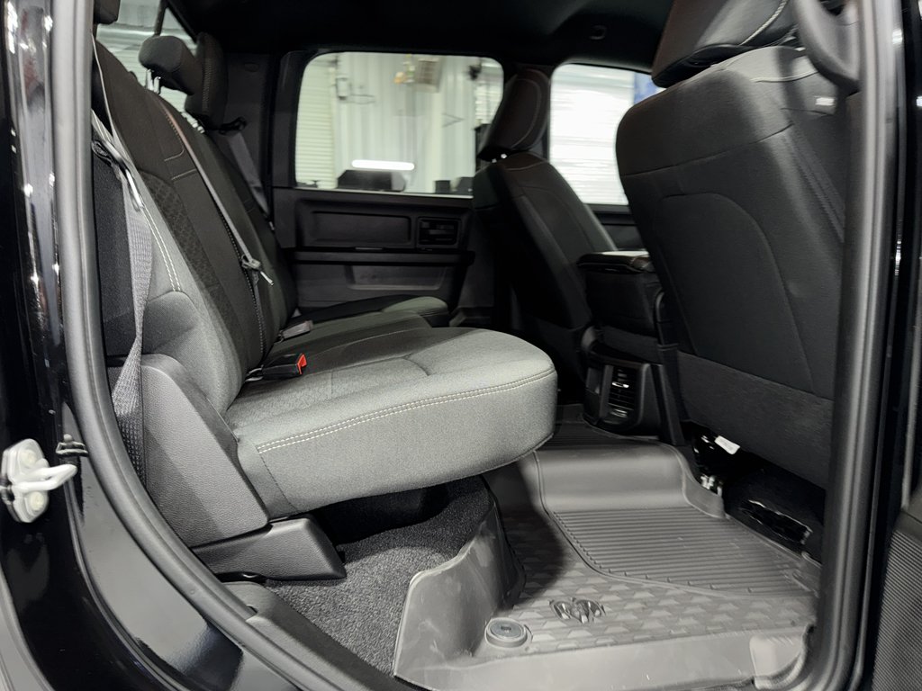 2025 RAM 2500 Tradesman - Photo 11