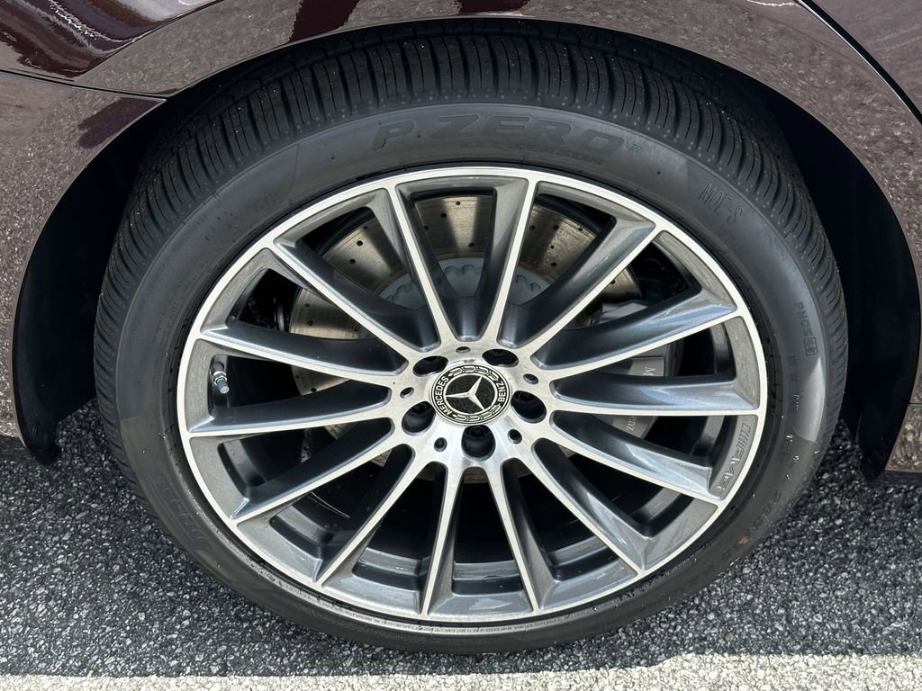 New 2026 MANUFAKTUR Rubellite Red Metallic Mercedes-Benz S 580 image 20