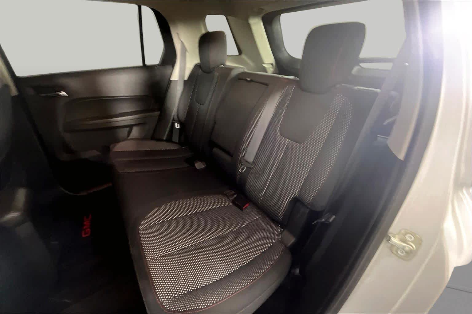 Used 2016 Quicksilver Metallic GMC SLE image 18