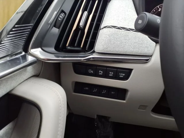 2026 Mazda CX-90 Premium Plus Package - Photo 11