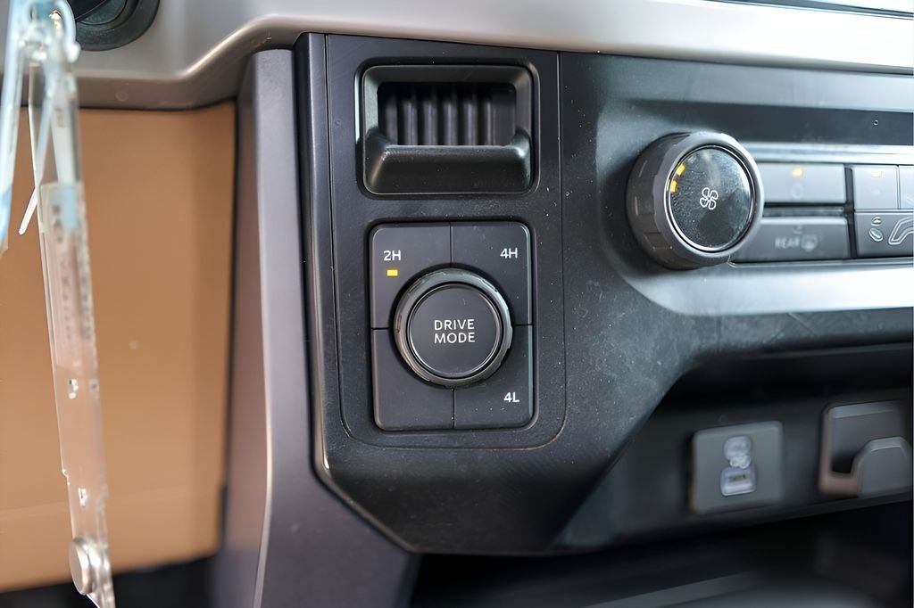 2023 Ford F-150 XLT - Photo 21