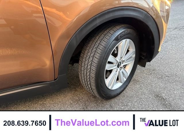 Used 2018 Brown Kia LX image 11