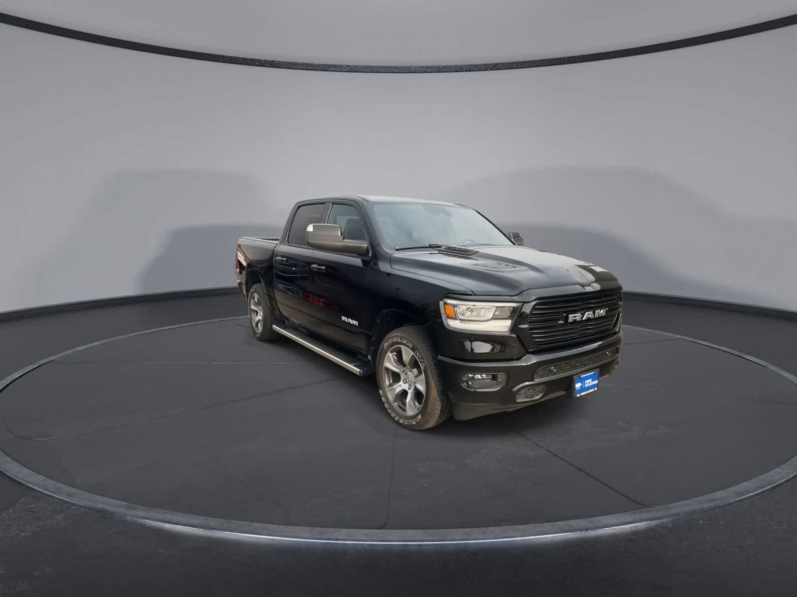 Used 2023 Diamond Black Crystal Pearlcoat Ram Laramie image 2