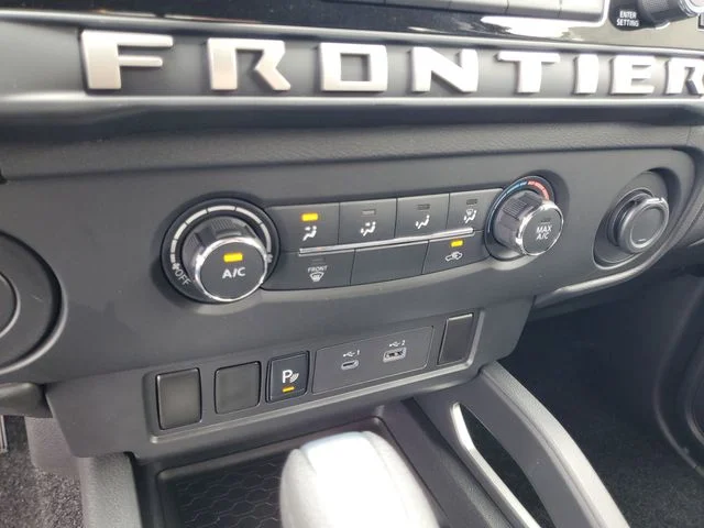 2026 Nissan Frontier SV - Photo 17