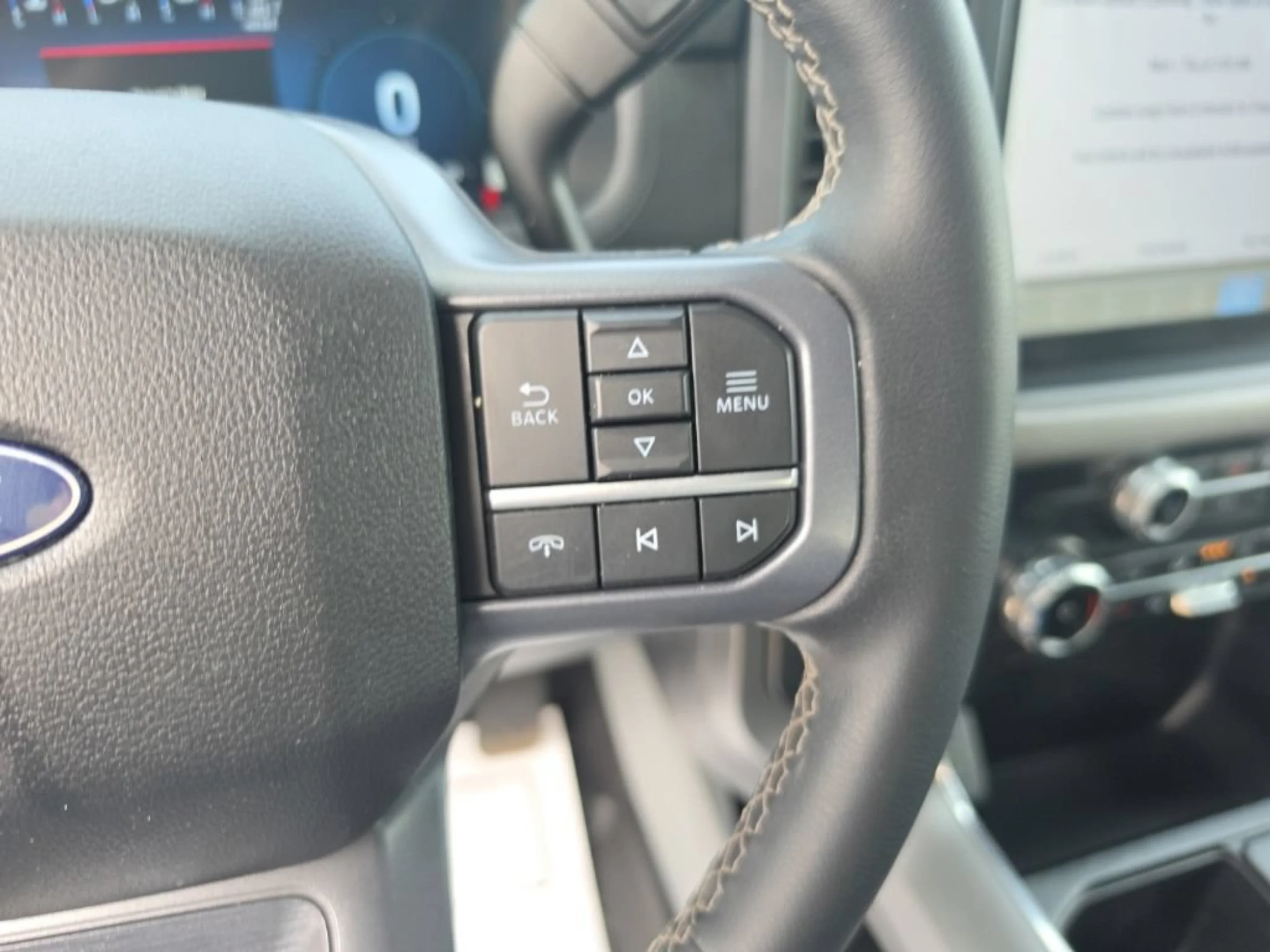 Used 2025 Gray Ford XLT image 20
