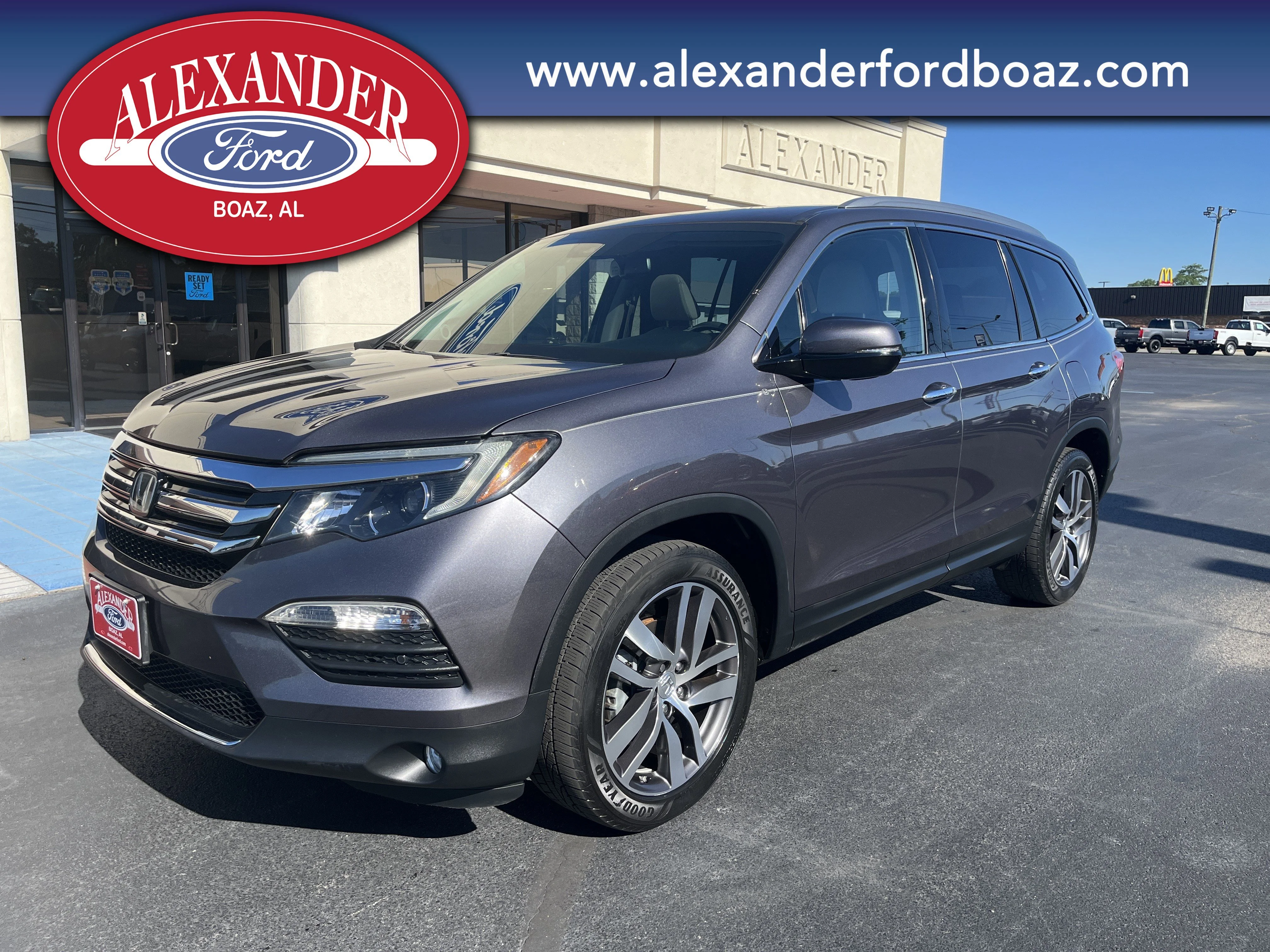 2016 Honda Pilot 2WD Touring's photo