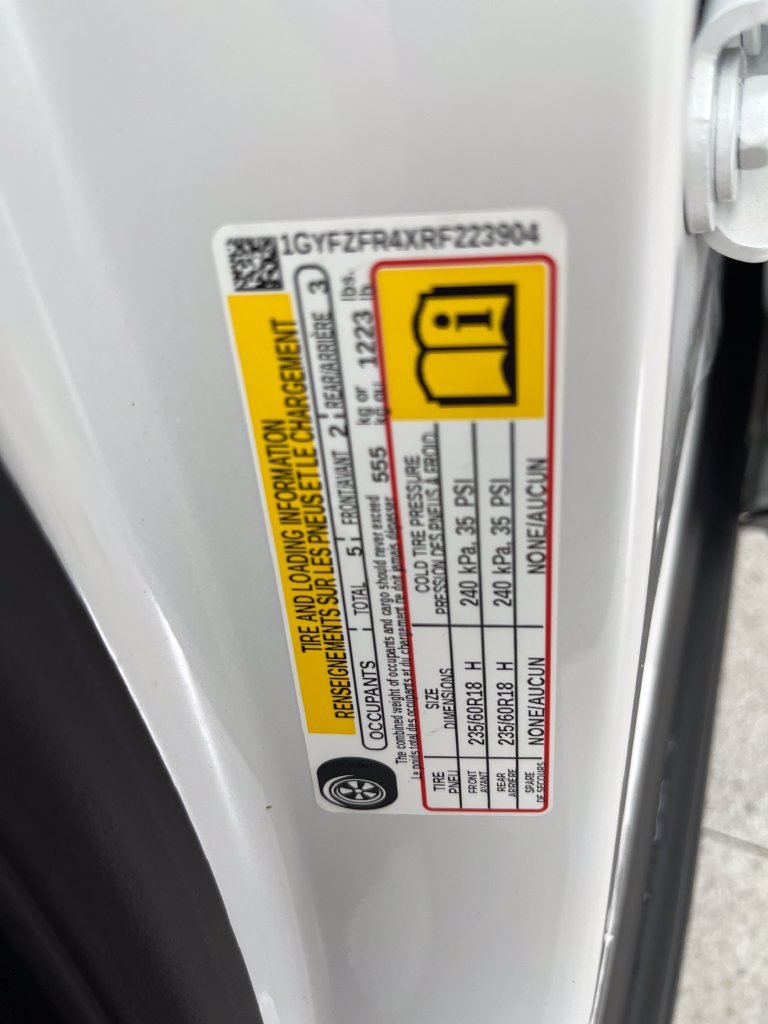 Used 2024 White Cadillac Sport image 26